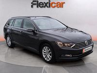 Usado VW Passat 120 HP (88 kW) 2018 Preto Carrinha