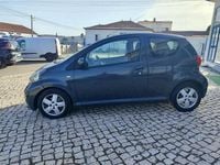 Usado Toyota Aygo 68 HP (50 kW) 2008 Azul Citadino
