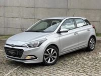Usado Hyundai i20 Style 75 HP (55 kW) 2017 Cinzento