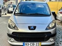 Usado Peugeot 1007 68 HP (50 kW) 2006 Cinzento Monovolume