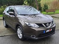 Usado Nissan Qashqai Acenta Connect 110 HP (80 kW) 2015 Castanho SUV