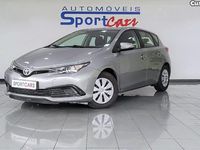 Usado Toyota Auris Active 90 HP (66 kW) 2016 Cinza