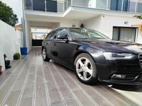 Usado Audi A4 136 HP (100 kW) 2012 Preto Carrinha