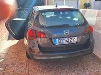 Usado Opel Astra 130 HP (95 kW) 2011 Sedan