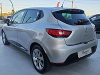 Usado Renault Clio IV 90 HP (66 kW) 2016 Cinzento