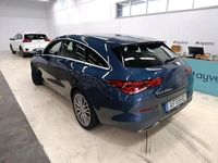 Usado Mercedes CLA200 Shooting Brake Style 150 HP (110 kW) 2021 Azul Carrinha