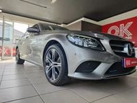 Usado Mercedes C300e Avantgarde 306 HP (225 kW) 2020 Cinzento Carrinha