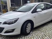 Usado Opel Astra 110 HP (80 kW) 2012 Branco Citadino