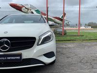 Usado Mercedes A180 AMG line 109 HP (80 kW) 2015 Branco