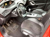 Usado Peugeot 308 Allure 130 HP (95 kW) 2017 Vermelho Carrinha