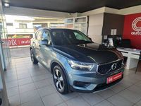 Usado Volvo XC40 Momentum 150 HP (110 kW) 2019 Cinzento SUV
