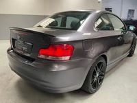 Usado BMW 120 Coupé 177 HP (130 kW) 2009 Cinza antracite Coupé