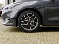 Usado Kia Ceed Sportswagon 120 HP (88 kW) 2022 Cinzento Carrinha