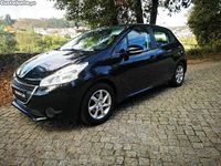 Usado Peugeot 208 Active 70 HP (51 kW) 2015 Preto Citadino