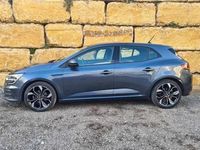 Usado Renault Mégane IV Intens 115 HP (84 kW) 2022 Cinza Citadino