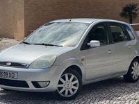 usado Ford Fiesta 1.4TDCi (DIESEL) 2004 apenas 215000kms