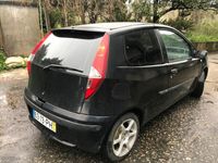 usado Fiat Punto Punto1.2.16.V Ano 2001