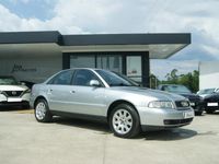 Usado Audi A4 115 HP (84 kW) 2000 Prata Sedan