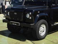 Usado Land Rover Defender SE 122 HP (89 kW) 2005 Preto (metalizado) SUV