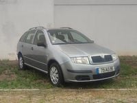 Usado Skoda Fabia 65 HP (47 kW) 2005 Cinza prata Citadino
