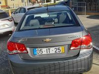 Usado Chevrolet Cruze 113 HP (83 kW) 2010 Cinzento Sedan