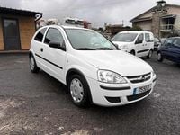 Usado Opel Corsa 70 HP (51 kW) 2004 Branco Citadino