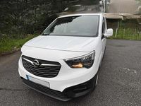 Usado Opel Combo 102 HP (75 kW) 2019 Branco Monovolume