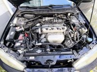 Usado Honda Accord 147 HP (108 kW) 1999 Sedan