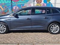 Usado Renault Mégane GrandTour 110 HP (80 kW) 2018 Cinzento Carrinha
