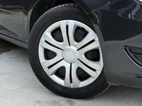 Usado Skoda Fabia Active 75 HP (55 kW) 2010 Preto Sedan