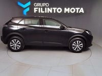 Usado Peugeot 2008 Active 102 HP (75 kW) 2023 Preto SUV