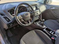 Usado Ford Focus Titanium 120 HP (88 kW) 2017 Cinzento