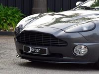 Usado Aston Martin Vanquish 527 HP (387 kW) 2005 Cinzento Coupé