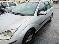 Usado Ford Focus 90 HP (66 kW) 2002 Sedan