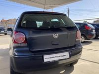 Usado VW Polo 70 HP (51 kW) 2007 Cinza escuro Citadino