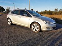 Usado Opel Astra Enjoy 100 HP (73 kW) 2010 Sedan