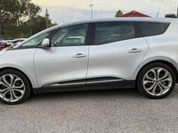 Usado Renault Grand Scénic IV Black Edition 120 HP (88 kW) 2019 Cinzento Monovolume