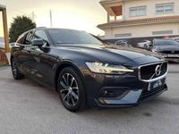 Usado Volvo V60 Momentum 190 HP (139 kW) 2020 Cinzento Carrinha