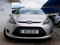 Usado Ford Fiesta 68 HP (50 kW) 2010 Cinzento Citadino