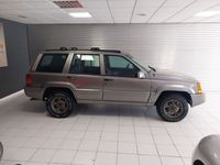 usado Jeep Grand Cherokee 2.5 TD Laredo