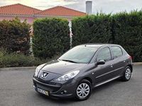 Usado Peugeot 206 68 HP (50 kW) 2010 Cinzento Citadino