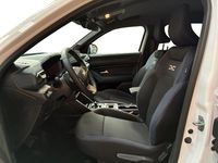 Usado Dacia Duster Journey 140 HP (102 kW) 2025 Branco SUV
