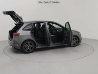 Usado Mercedes B180 AMG 116 HP (85 kW) 2023 Cinza Monovolume