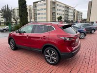 Usado Nissan Qashqai 115 HP (84 kW) 2018 Vermelho SUV