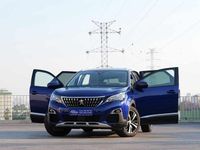 Usado Peugeot 3008 131 HP (96 kW) 2018 Azul Citadino