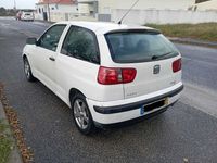 usado Seat Ibiza 1.9 sdi (gasóleo) 5 lugares 3 portas ano 00