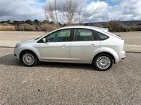 Usado Ford Focus 109 HP (80 kW) 2008 Cinzento Citadino