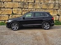 Usado VW Tiguan R-line 245 HP (180 kW) 2023 Preto SUV