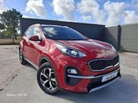 Usado Kia Sportage 136 HP (100 kW) 2021 Vermelho SUV