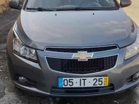 Usado Chevrolet Cruze 113 HP (83 kW) 2010 Cinzento Sedan